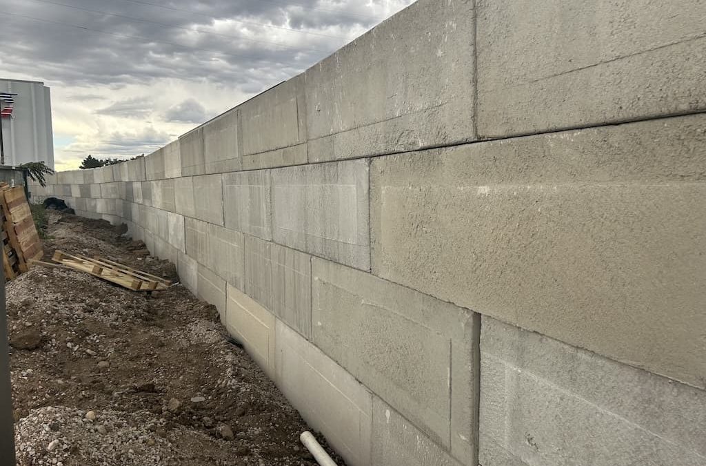 Large concrete retaining wall Blocks HOUSTON, TX | Bin block delivery