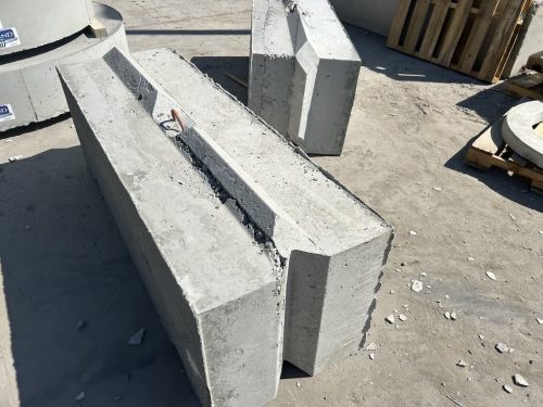 large-concrete-blocks-7